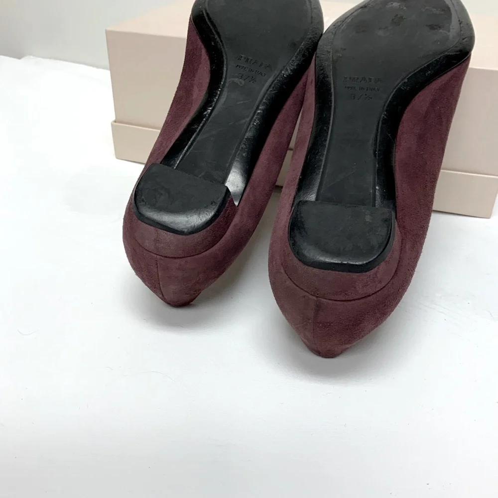 Prada purple suede pointed toe low heels 37.5